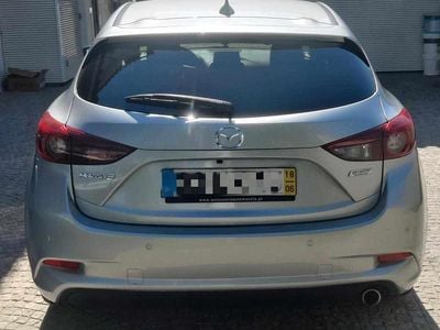 Usado Mazda 3 105 HP (77 kW) 2018 Cinzento Sedan