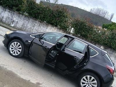 Usado Opel Astra 125 HP (91 kW) 2010 Sedan