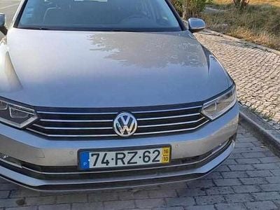 Usado VW Passat 120 HP (88 kW) 2016 Cinzento Carrinha