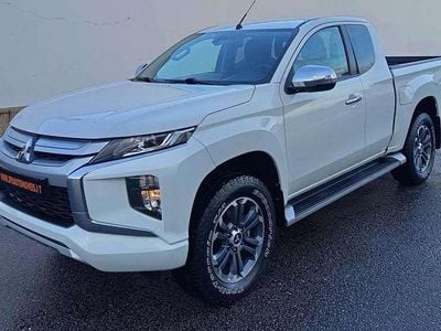 Branco Usado 2022 Mitsubishi L200 Instyle Pickup | € 27.990