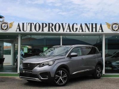 Usado Peugeot 5008 Allure 130 HP (95 kW) 2019 Cinzento Monovolume