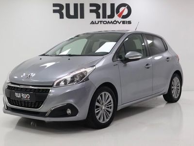 usado Peugeot 208 1.2 PureTech Signature