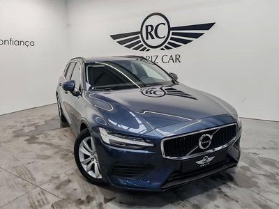 Usado Volvo V60 Momentum 197 HP (144 kW) 2021 Azul Carrinha
