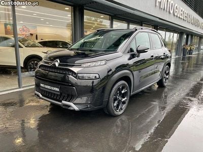 Preto Usado 2024 Citroën C3 PureTech Sedan | € 18.500