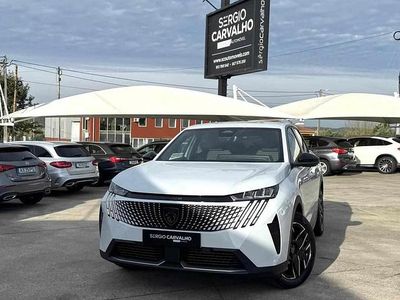 Usado Peugeot 3008 Allure 136 HP (100 kW) 2025 Branco