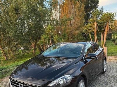 Preto Usado 2013 Volvo V40 Carrinha | € 8.500 (Preço justo)
