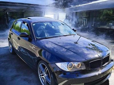 Usado BMW 118 143 HP (105 kW) 2008 Preto Citadino