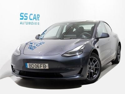 Cinza Usado 2023 Tesla Model 3 Sedan | € 29.990 (Preço justo)