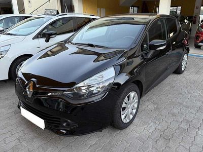 Usado Renault Clio IV Zen 75 HP (55 kW) 2016 Preto