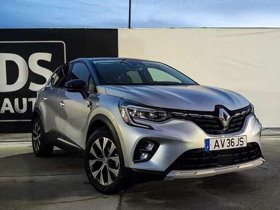 Cinzento Usado 2022 Renault Captur Techno SUV | € 19.990 (Preço justo)