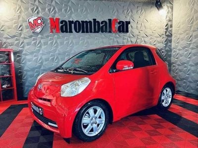 Usado Toyota iQ 90 HP (66 kW) 2009 Vermelho Citadino