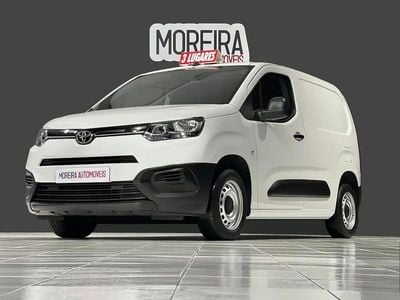 Usado Toyota Proace Verso 102 HP (75 kW) 2021 Amarelo Carrinha