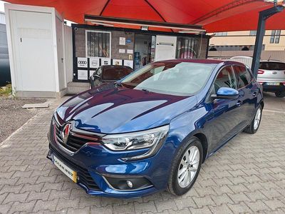 Usado Renault Mégane IV Zen 95 HP (69 kW) 2021 Azul Sedan