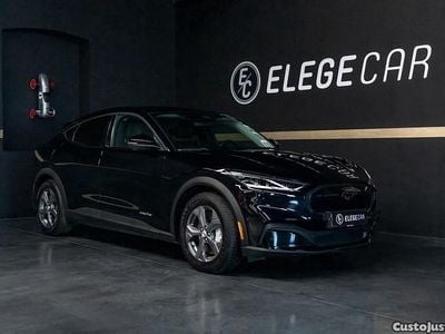 Preto Usado 2021 Ford Mustang Mach-E Premium SUV | € 27.950 (Preço justo)