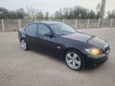 Usado 2005 BMW 320 Sedan | € 5.500 (Preço justo)