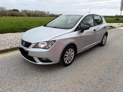 Usado Seat Ibiza 75 HP (55 kW) 2016 Cinzento Citadino