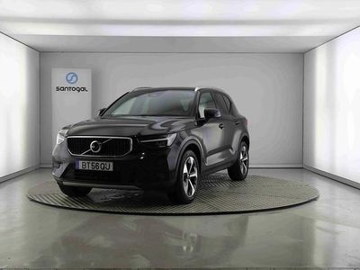 Usado Volvo XC40 Core 163 HP (119 kW) 2025 Preto SUV