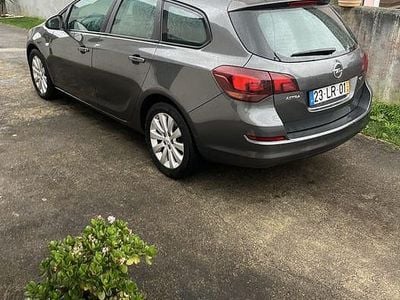 Usado Opel Astra 131 HP (96 kW) 2011 Sedan