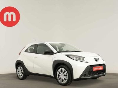 Branco Usado 2023 Toyota Aygo X Pulse SUV | € 17.499 (Preço justo)
