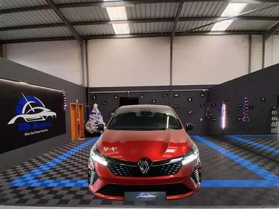 Vermelho Usado 2024 Renault Clio V Techno | € 16.990 (Preço justo)
