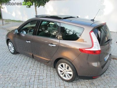 usado Renault Grand Scénic III 1.5 dCi Luxe 7L