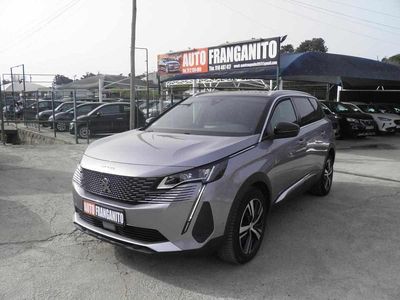 Usado Peugeot 5008 131 HP (96 kW) 2023 Cinzento SUV