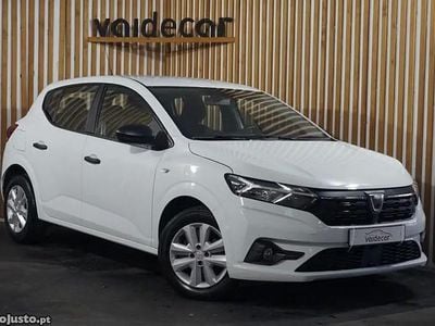 Usado Dacia Sandero Essentiel 67 HP (49 kW) 2021 Branco Citadino