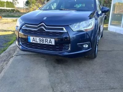Azul Usado 2021 Citroën DS4 So Chic Citadino | € 12.450