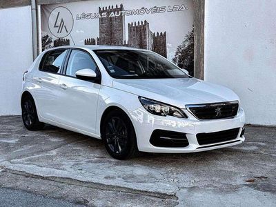 Usado Peugeot 308 102 HP (75 kW) 2019 Branco