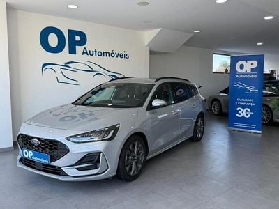 Cinza Usado 2022 Ford Focus ST-Line Carrinha | € 18.250 (Preço justo)