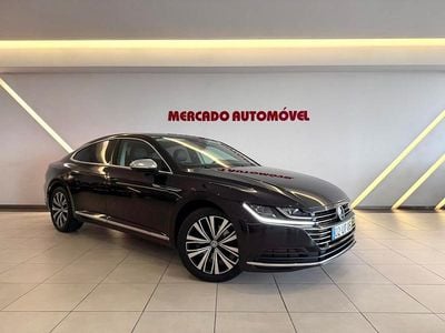Usado VW Arteon 150 HP (110 kW) 2018 Preto Citadino