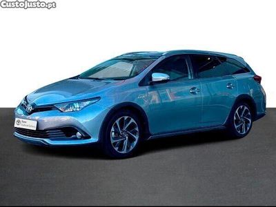 Toyota Auris Hybrid