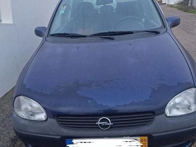 Usado 2000 Opel Corsa Sedan | € 1.600