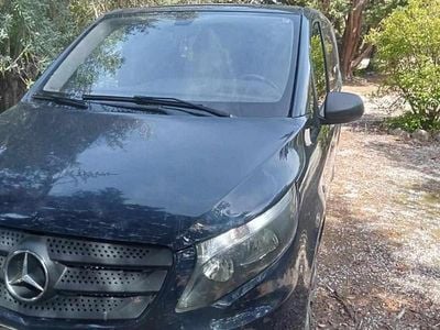 Azul Usado 2017 Mercedes Vito Van | € 23.500
