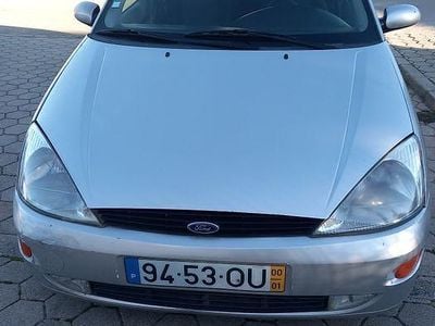 Usado 2000 Ford Focus Sedan | € 1.450