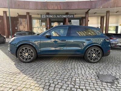 Azul Usado 2024 Porsche Cayenne SUV | € 118.800
