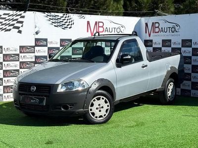 Cinza Usado 2013 Fiat Strada Pickup | € 10.500