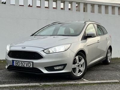 usado Ford Focus 1.5 TDCI Caixa Automática GARANTIA 18 MESES INCLUÍDA