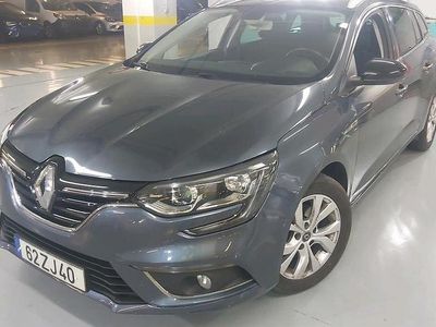 Cinzento Usado 2019 Renault Mégane IV LIMITED Carrinha | € 13.599 (Preço justo)