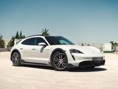 Usado Porsche Taycan 419 kW (571 HP) 2022 Cinzento Sedan