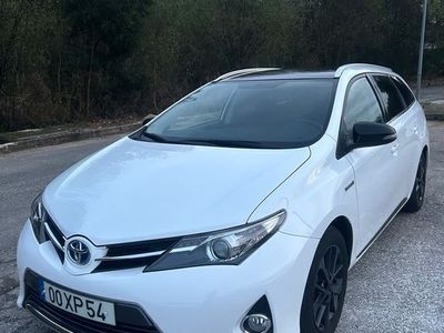 Toyota Auris Hybrid