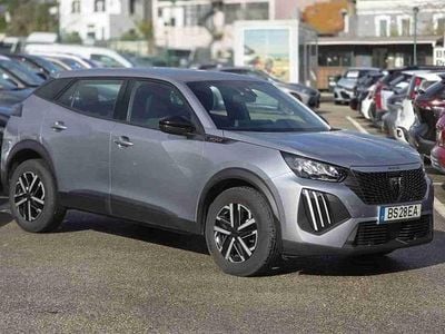 Cinzento Usado 2025 Peugeot 2008 Style SUV | € 23.490 (Preço elevado)