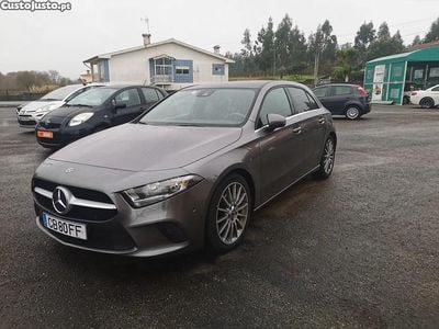 Usado Mercedes A180 Style 116 HP (85 kW) 2020 Cinza Sedan