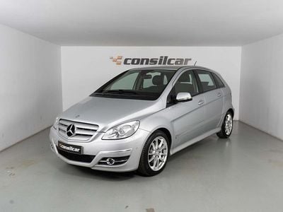 Cinza Usado 2009 Mercedes 200 Avantgarde Citadino | € 9.980