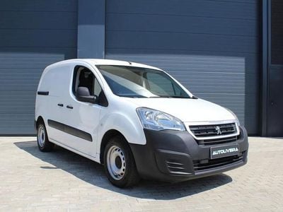 Branco Usado 2018 Peugeot Partner Monovolume | € 10.000 (Preço justo)