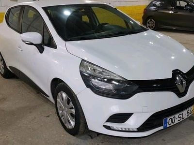 Usado Renault Clio IV Zen 75 HP (55 kW) 2017 Branco