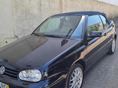 Usado VW Golf Cabriolet 90 HP (66 kW) 2001 Azul Cabrios