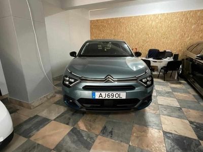 Azul escuro Usado 2021 Citroën e-C4 Feel Sedan | € 30.990