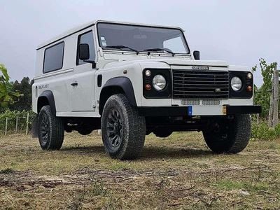Usado Land Rover Defender 122 HP (89 kW) 2005 Branco SUV