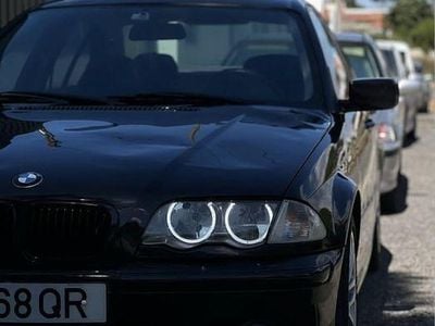 Usado 2000 BMW 320 Sedan | € 2.800